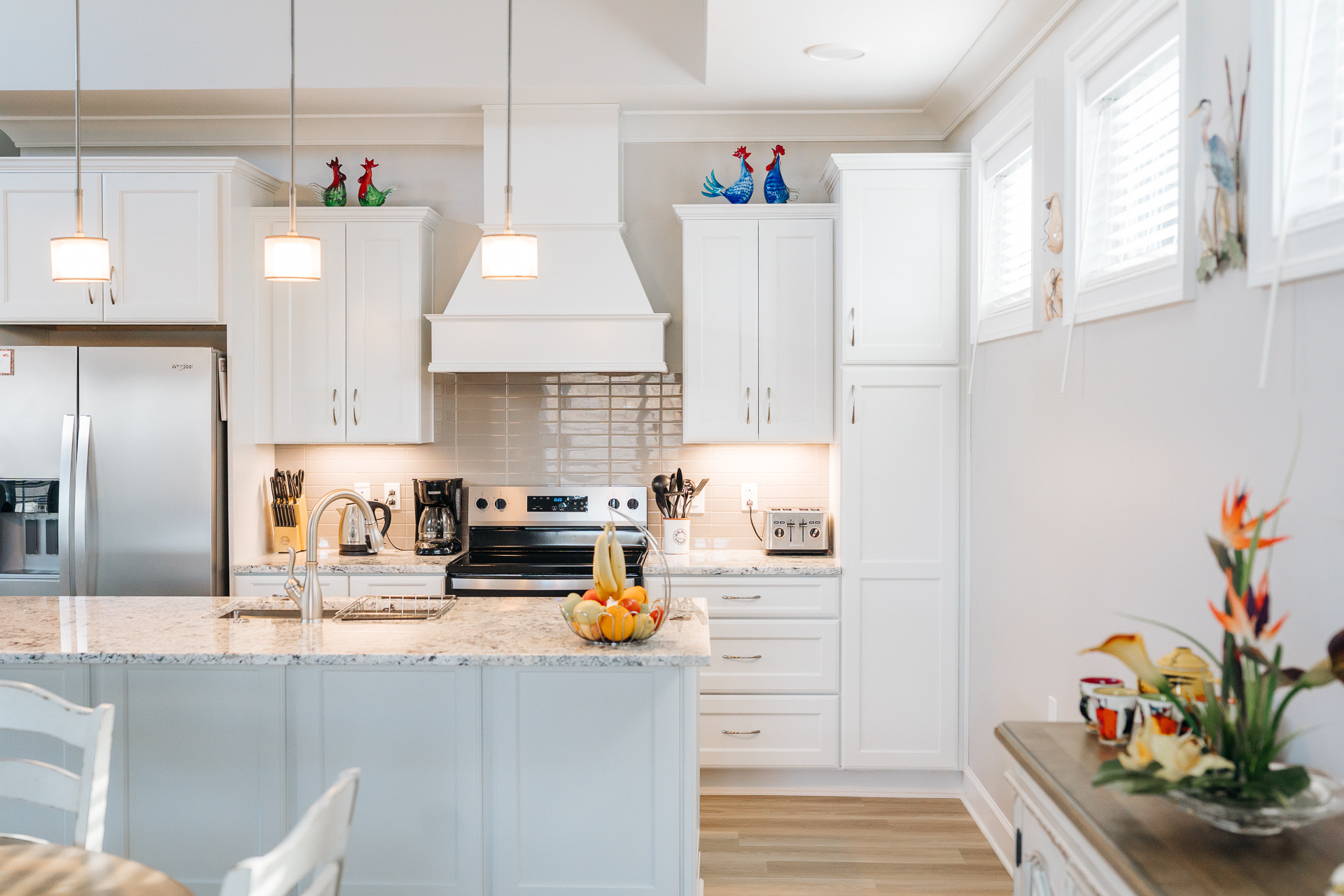 Large and bright kitchen with large island