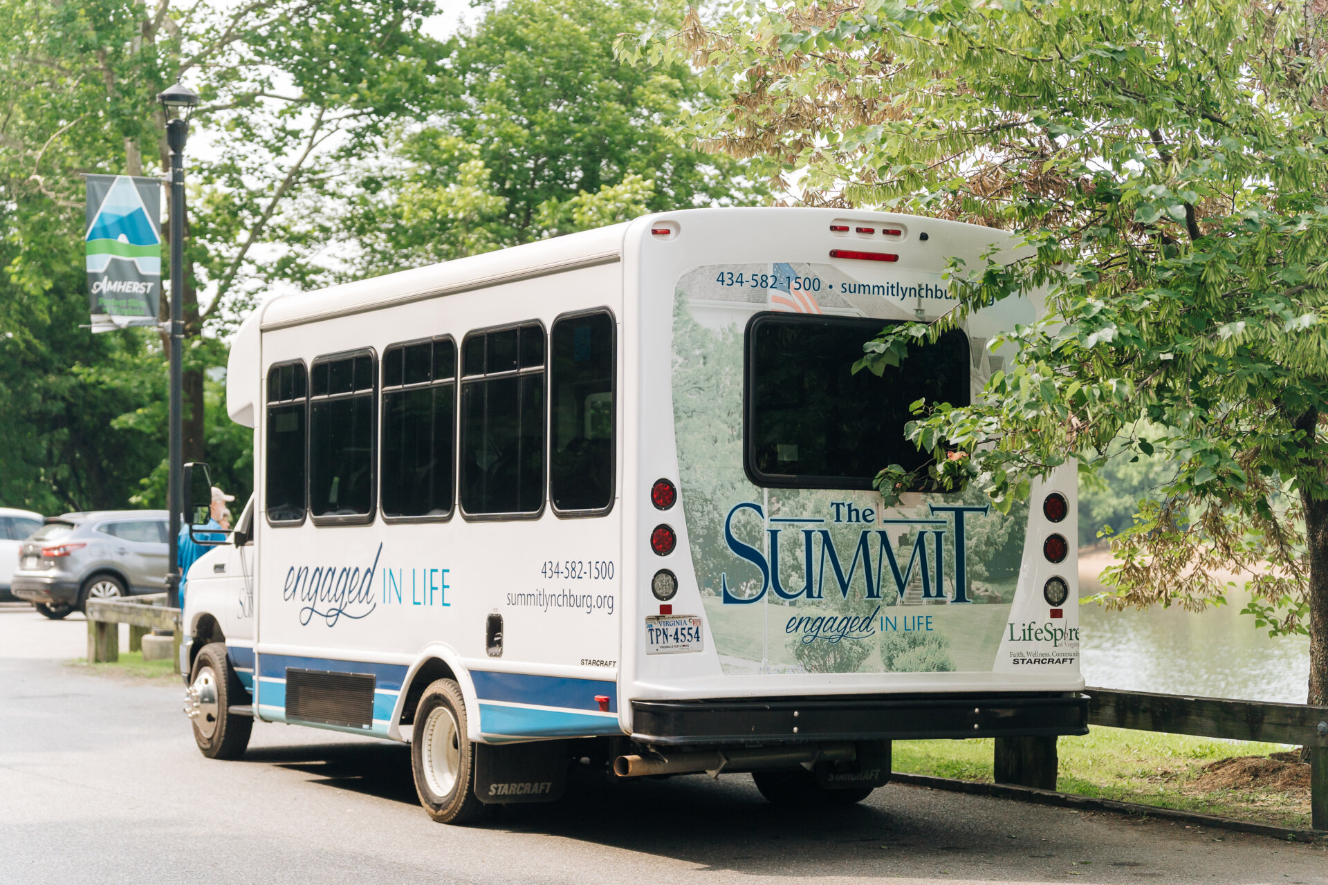Summit bus